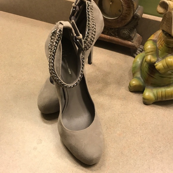 INC International Concepts Shoes - Inc size 9 heel